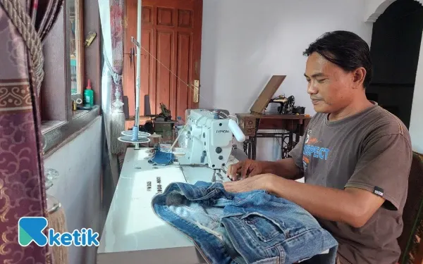 Penjahit Merin: Jahit dengan Jiwa di Jantung Cilacap