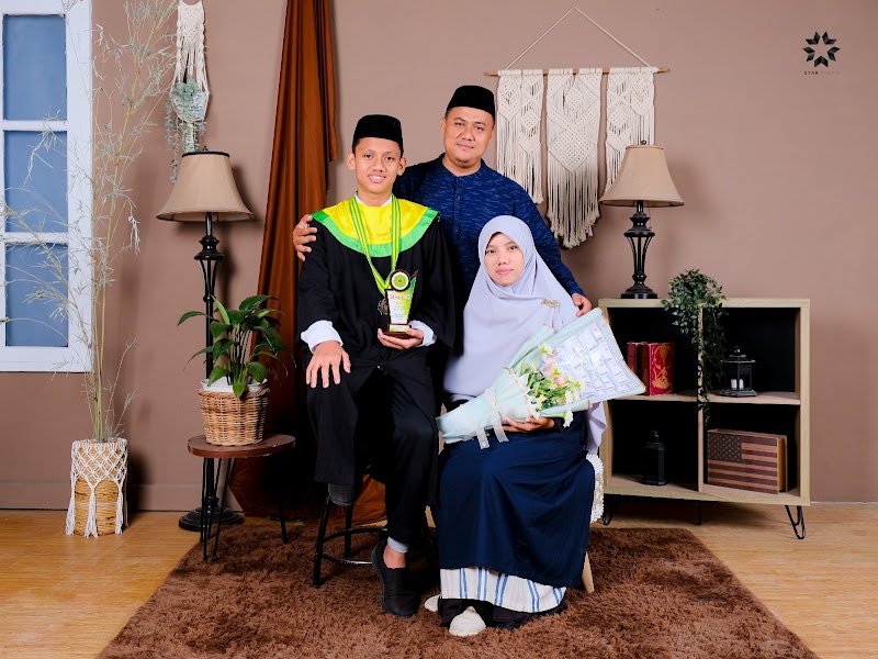 Penjah=utf Merin: Jahit dengan Jiwa di Jantung Cilacap